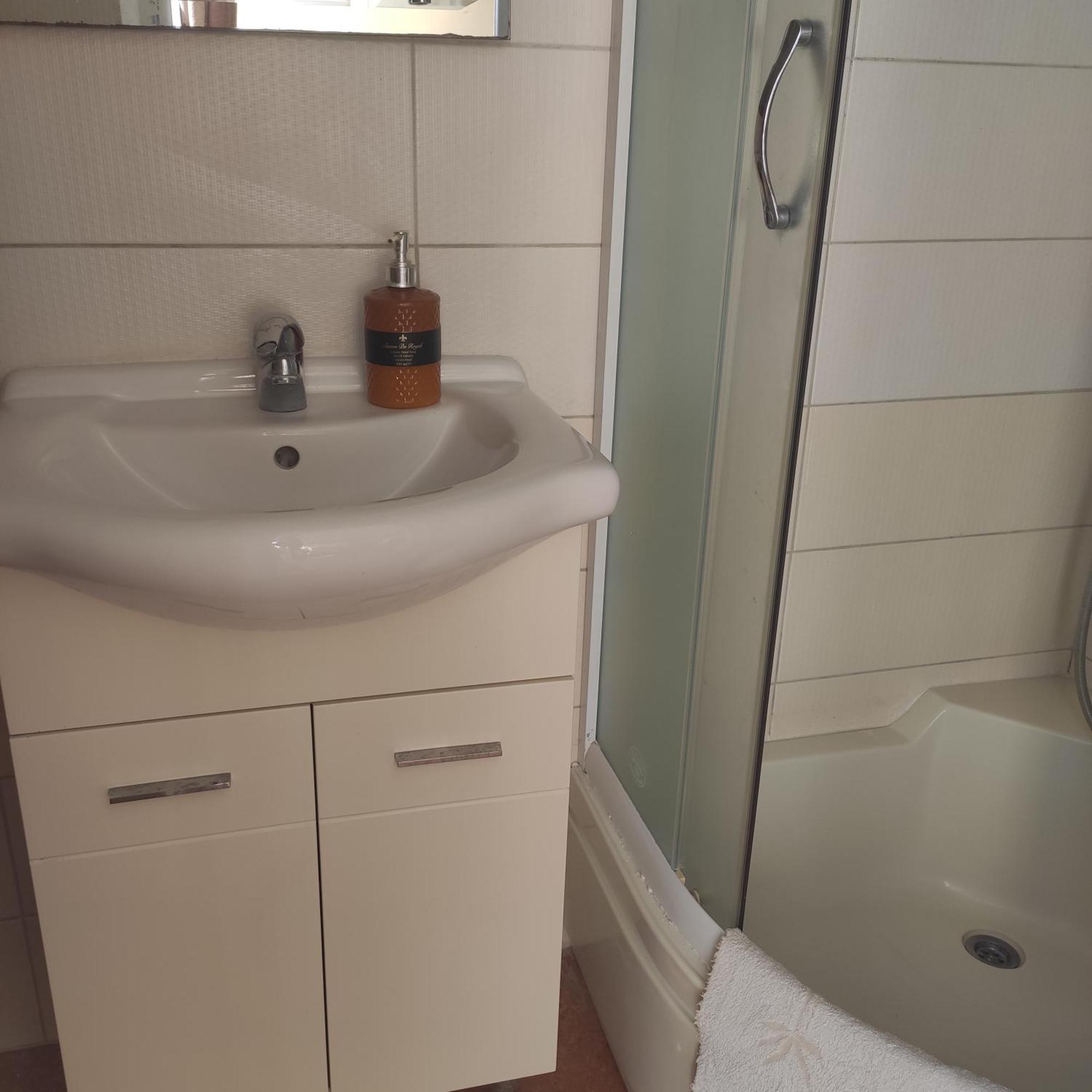 Apartment Oliva Ulcinj Bagian luar foto